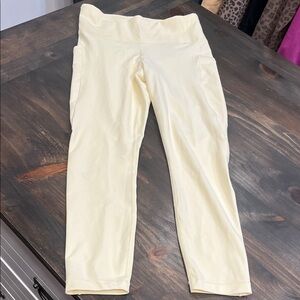 Athleta light yellow interval stash  7/8 Leggings